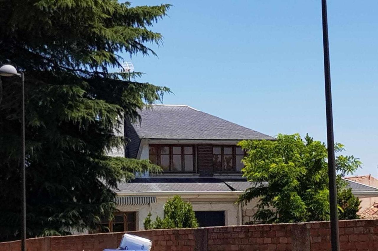 Casa De Campo Con Piscina 12 Personas Valladolid Exteriör bild