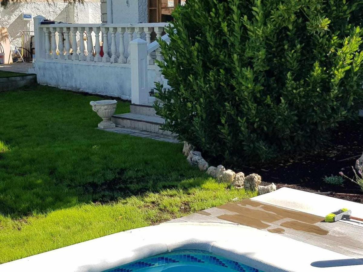Casa De Campo Con Piscina 12 Personas Valladolid Exteriör bild