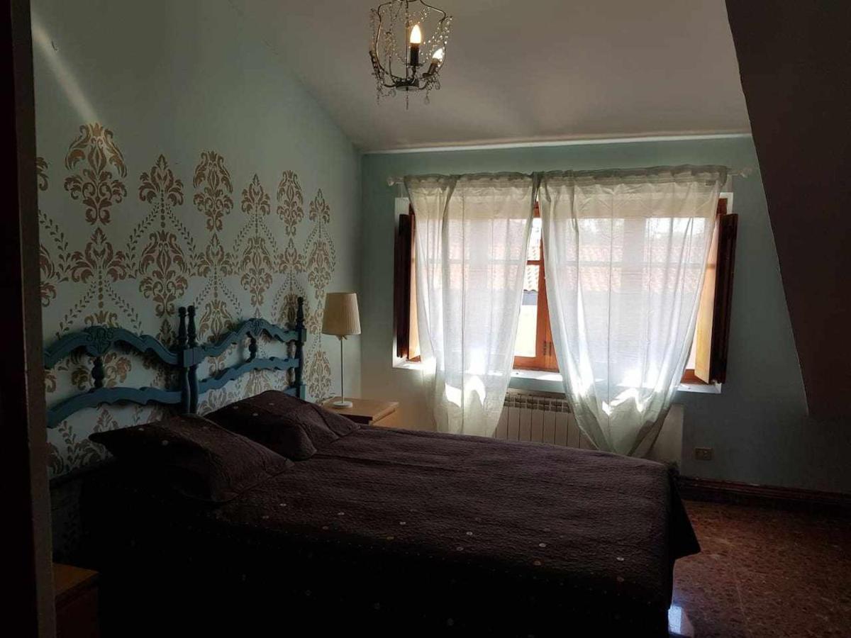 Casa De Campo Con Piscina 12 Personas Valladolid Exteriör bild